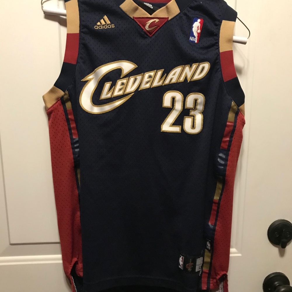 Lebron James Cleveland Cavaliers navy jersey